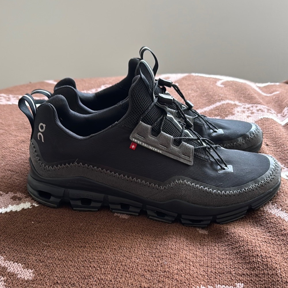 On Running Cloudaway 12 Black Men's Athletic Shoes - Picture 2 of 4